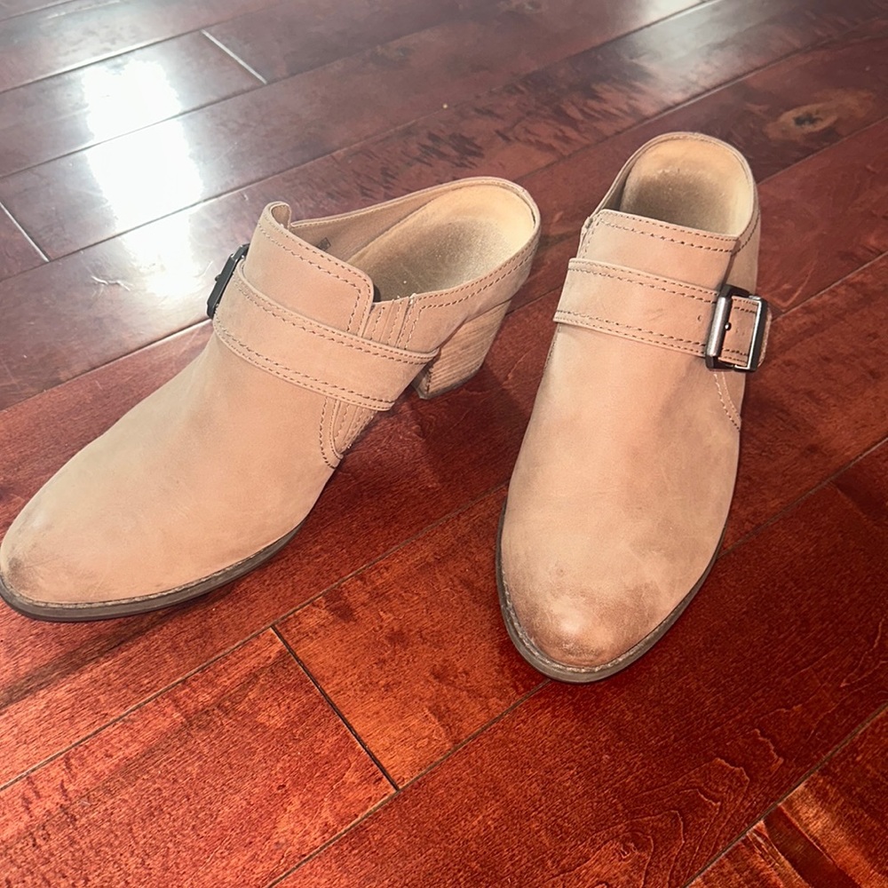 Vionic Mules